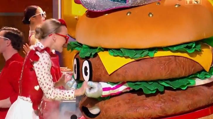 Aviez-vous trouvé qui se cachait derrière le Burger lors du prime time de « Mask Singer » vendredi 30 mai sur TF1 ?