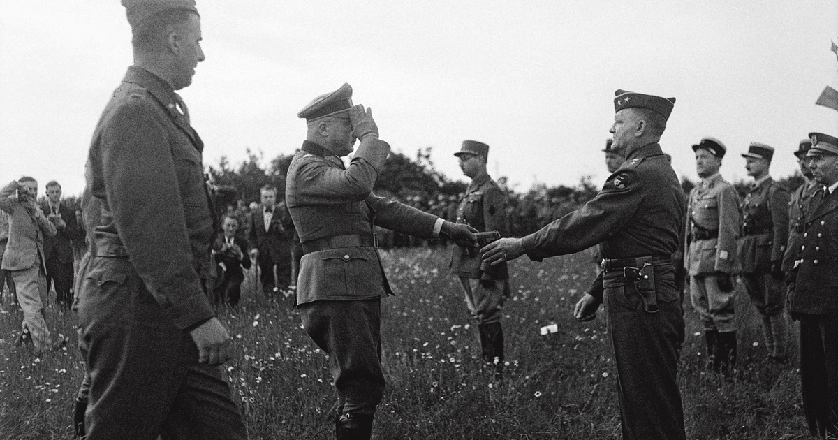 Le 11 mai 1945, les dernières forces allemandes en France se rendent près de Saint-Nazaire