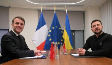 les échanges entre les états-majors français et britannique «se précisent et avancent», assure Macron