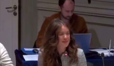 Une élue écologiste taxée d’antisémitisme après avoir mal cité de Gaulle