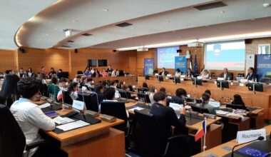 en Seine-et-Marne, ces collégiens jouent au député européen
