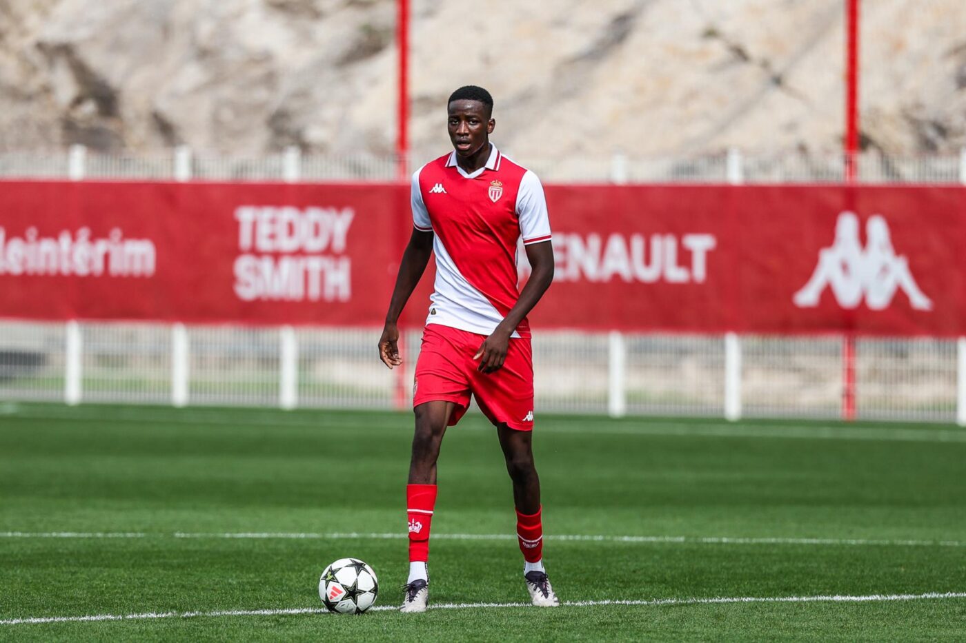Un jeune joueur monégasque victime d’un malaise cardiaque en plein match contre Rennes - Challenge Espoirs - Finale - Rennes-Monaco