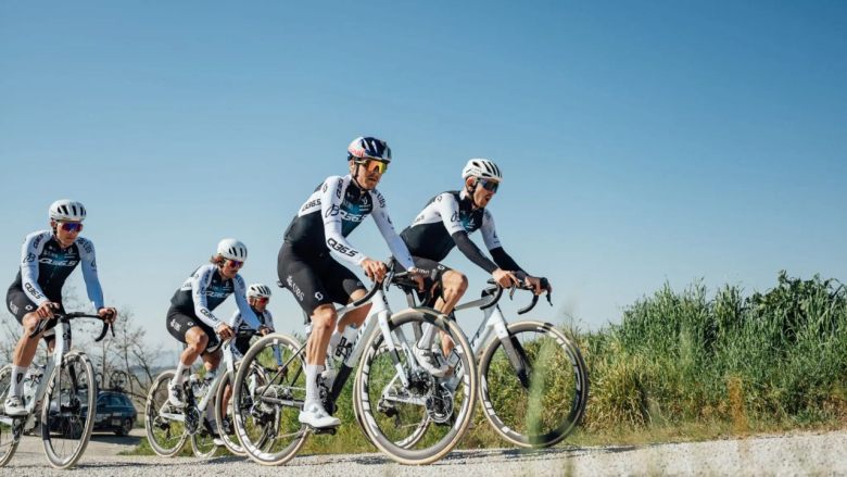 Giro. Tour d'Italie - La Q36.5 Pro Cycling avec sa superstar Tom Pidcock !