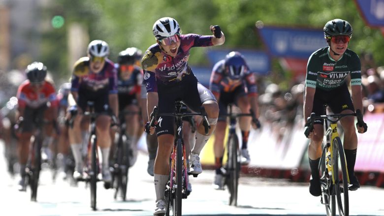 Cyclisme. La Vuelta Femenina - Femke Gerritse bat Vos sur la 3e étape... et prend le Rouge