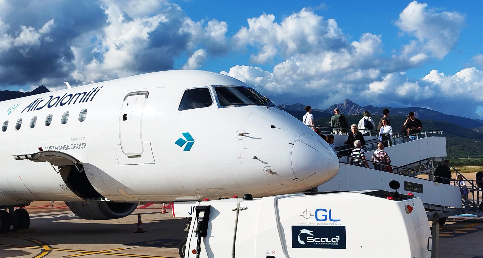 Dans ce premier vol, ont embarqué 56 passagers qui avaient l