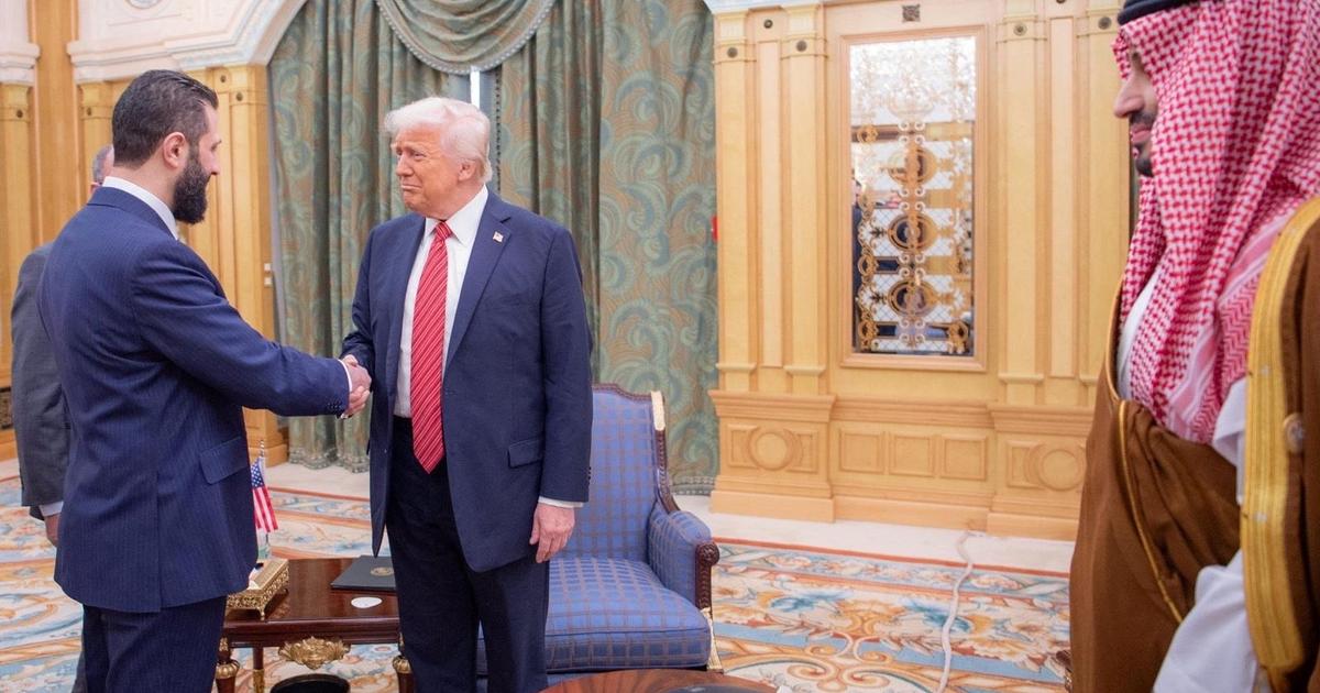 Donald Trump adoube Ahmed al-Charaa et lève les sanctions contre Damas