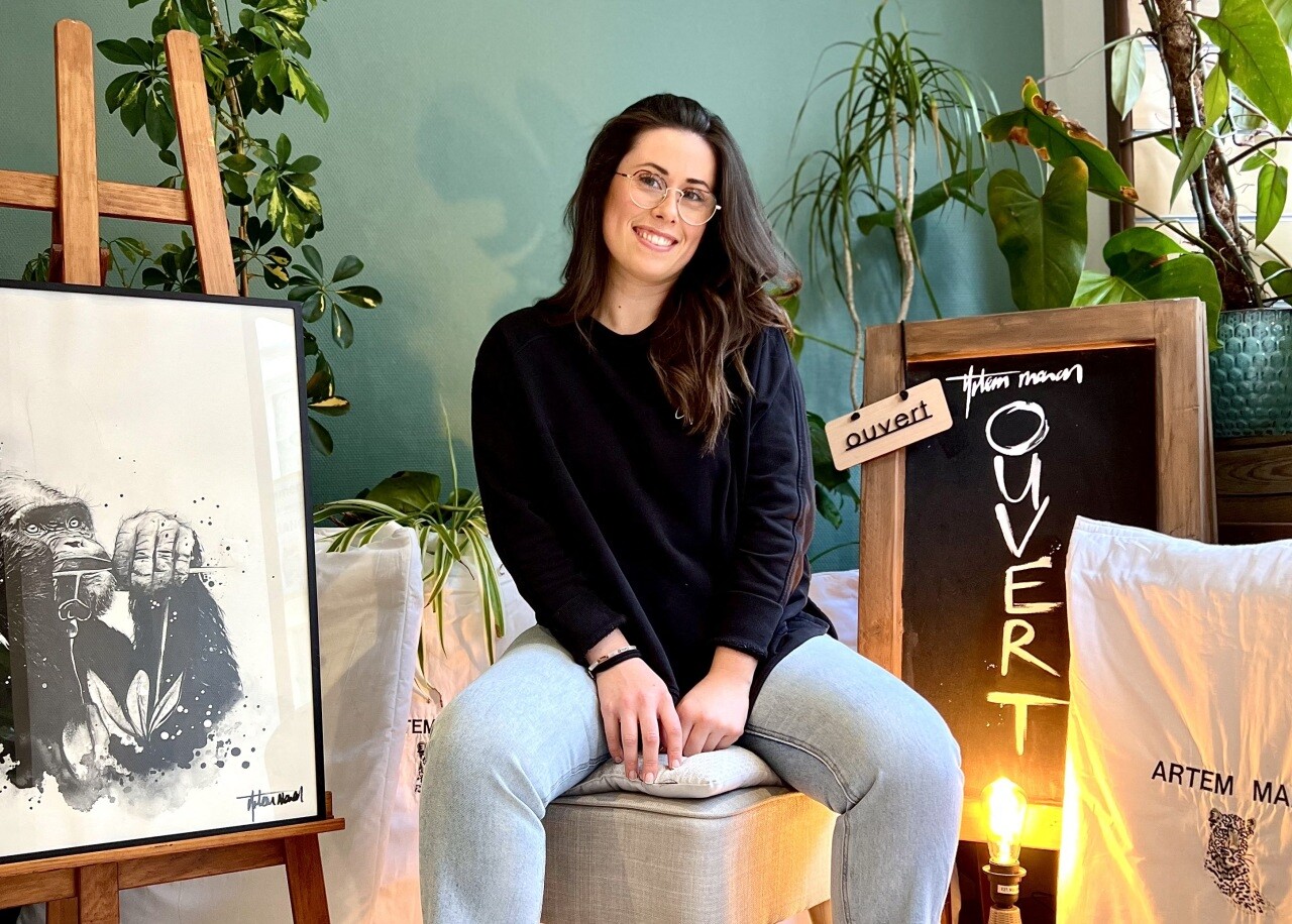 Une artiste peintre de la Sarthe ouvre sa boutique d’exposition à Fresnay-sur-Sarthe