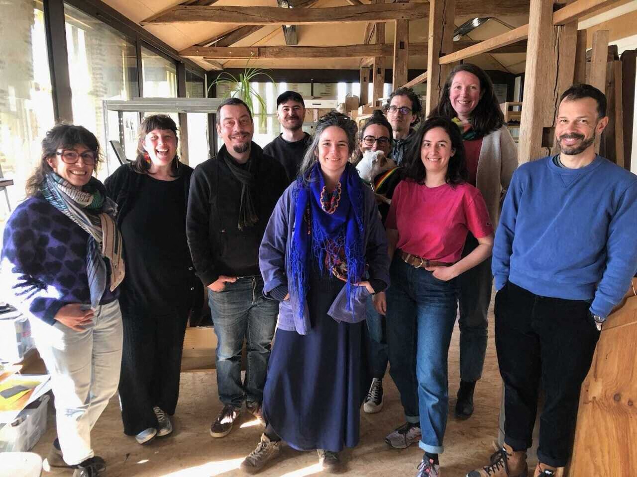 Sommé de quitter ce patrimoine au bord de la Sèvre nantaise, ce collectif d'artistes lance une pétition