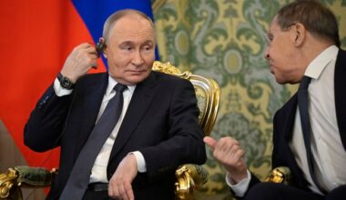 Le Kremlin envoie des invitations, Kiev lâche ses drones