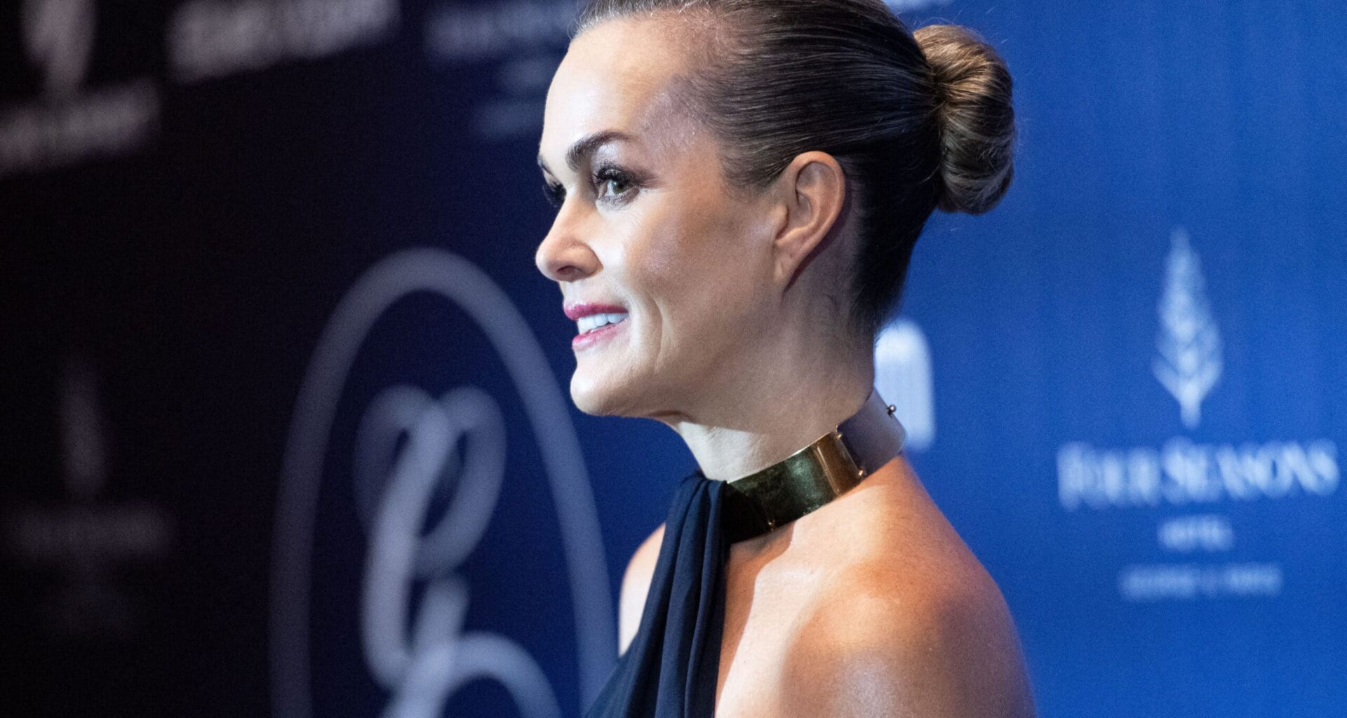 Laeticia Hallyday dans une robe qui ne cache presque rien au Festival de Cannes