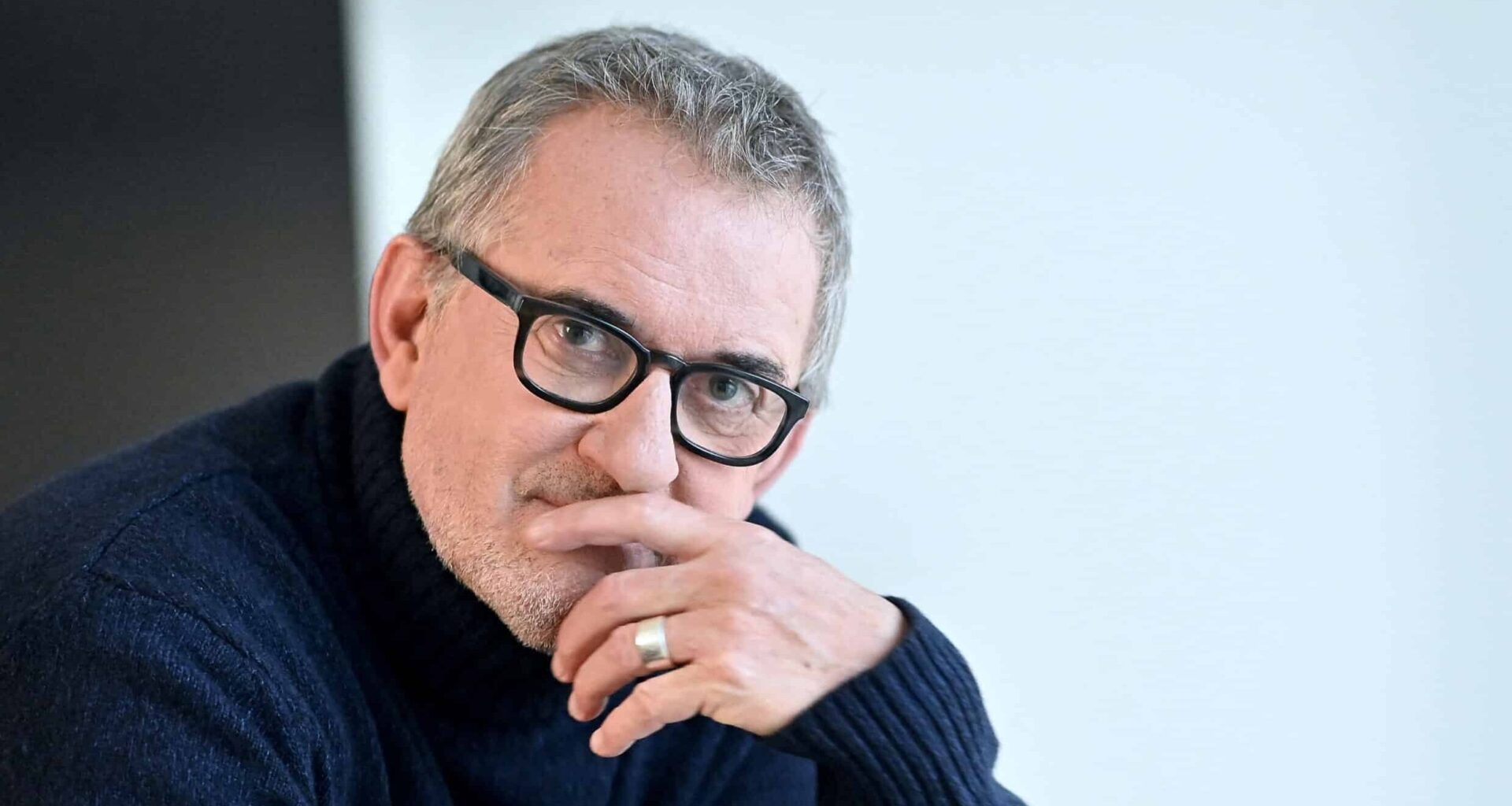 "Je ne partirais pas en vacances avec lui…" : Christophe Dechavanne atomisée par une célèbre réalisatrice