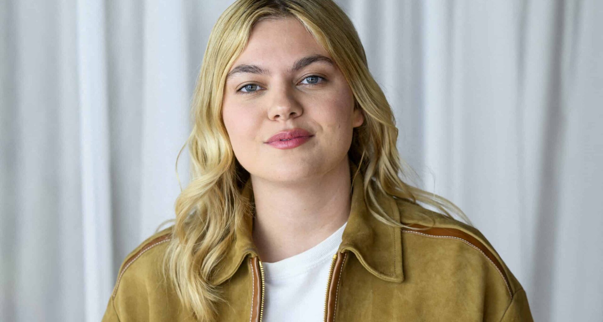 Eurovision 2025 : Louane s’envole pour le concours, voici sa place dans le classement des favoris