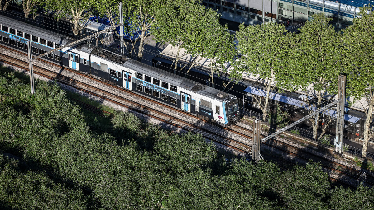 Grève SNCF en Île-de-France : les RER B et C toujours perturbés, 2 trains sur 3 en circulation sur le RER D