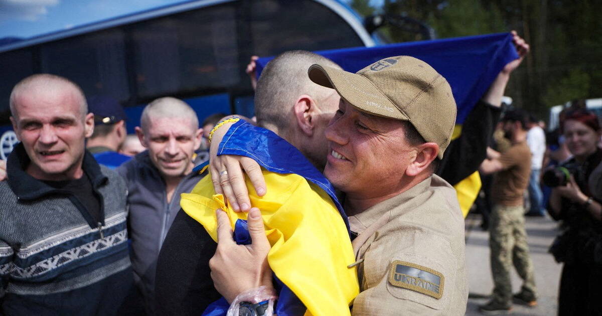 en Ukraine, les retrouvailles entre les soldats prisonniers en Russie et leurs familles – Libération