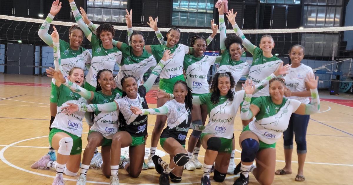 Les joueuses de l’Arsenal championnes de Guadeloupe de volley-ball 2025