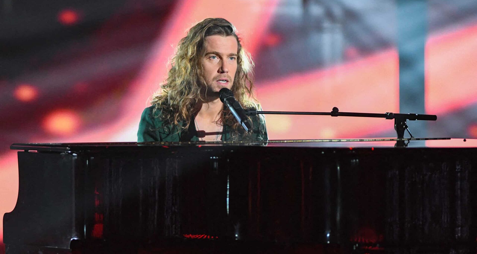 Julien Doré en tournée : le chanteur prêt à rembourser un jeune spectateur