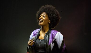 "Arrête d’être une star", Ebony gentiment taclée par Julien Lieb