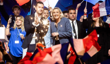 A Narbonne, Marine Le Pen réaffirme ses ambitions pour 2027 face à Jordan Bardella – Libération