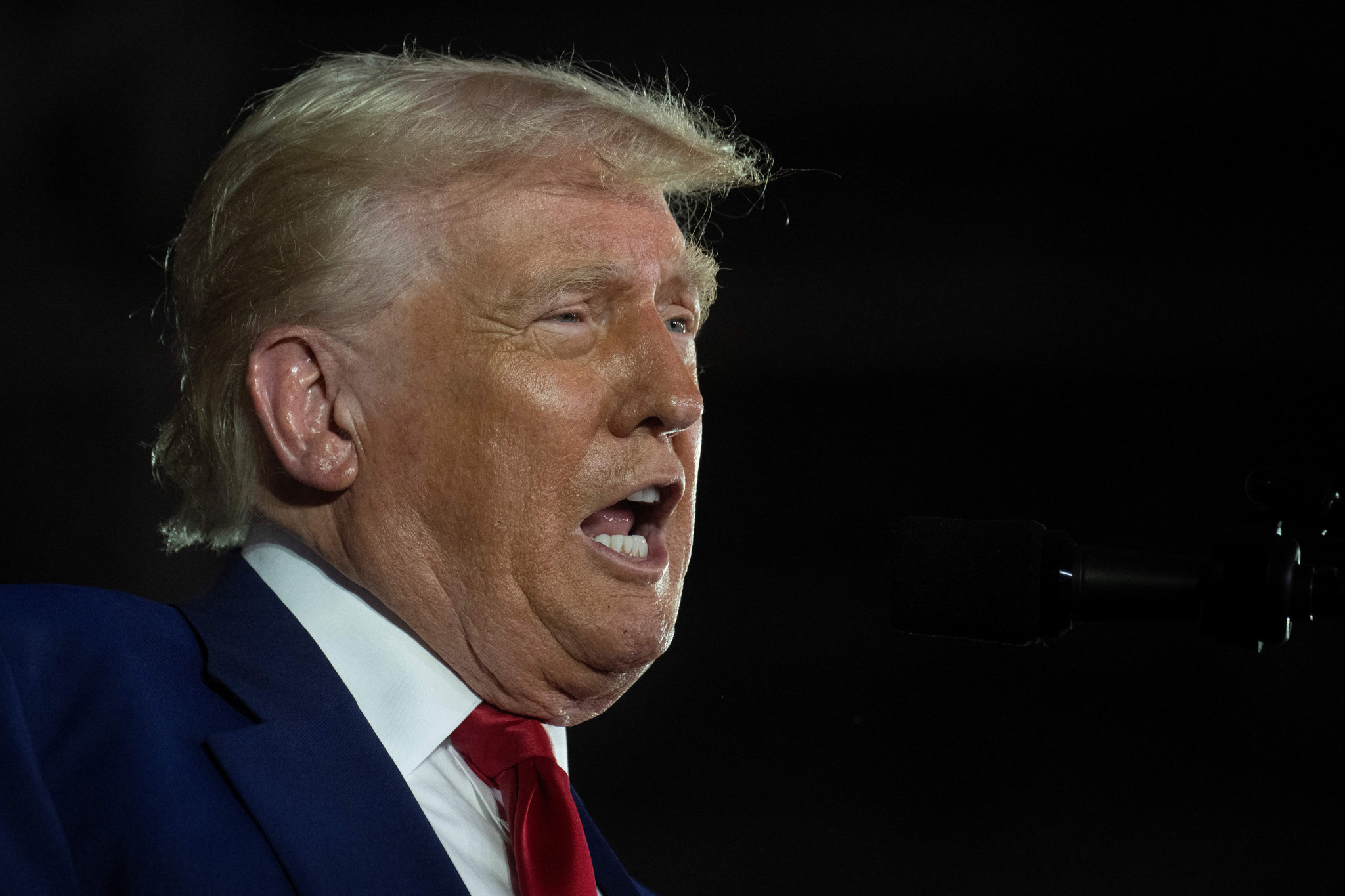 Donald Trump prononce un discours pour marquer ses 100 jours en fonction au Macomb County Community College à Warren, Michigan, le 29 avril 2025. Donald Trump prononce un discours pour marquer ses 100 jours en fonction au Macomb County Community College à Warren, Michigan, le 29 avril 2025.