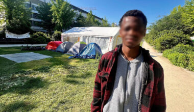 À Rouen, de jeunes migrants campent devant la préfecture pour alerter sur leur situation