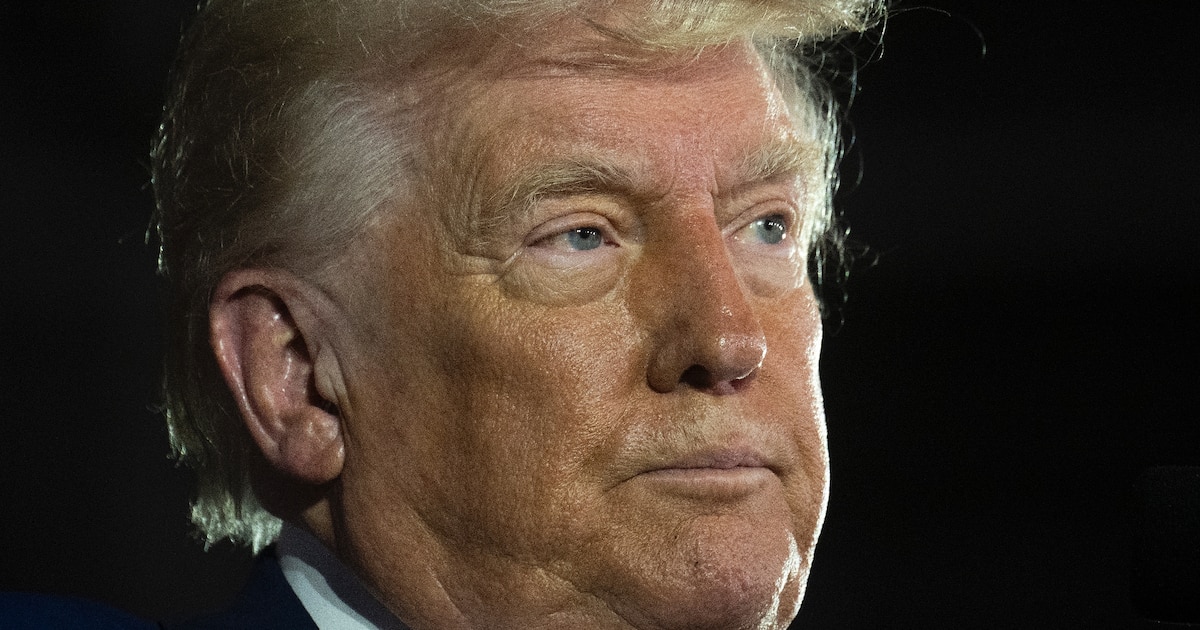 Le président américain Donald Trump le 29 avril 2025 à Warren, dans le Michigan (nord), où il a célébré devant des milliers de soutiens les 100 premiers jours de son second mandat