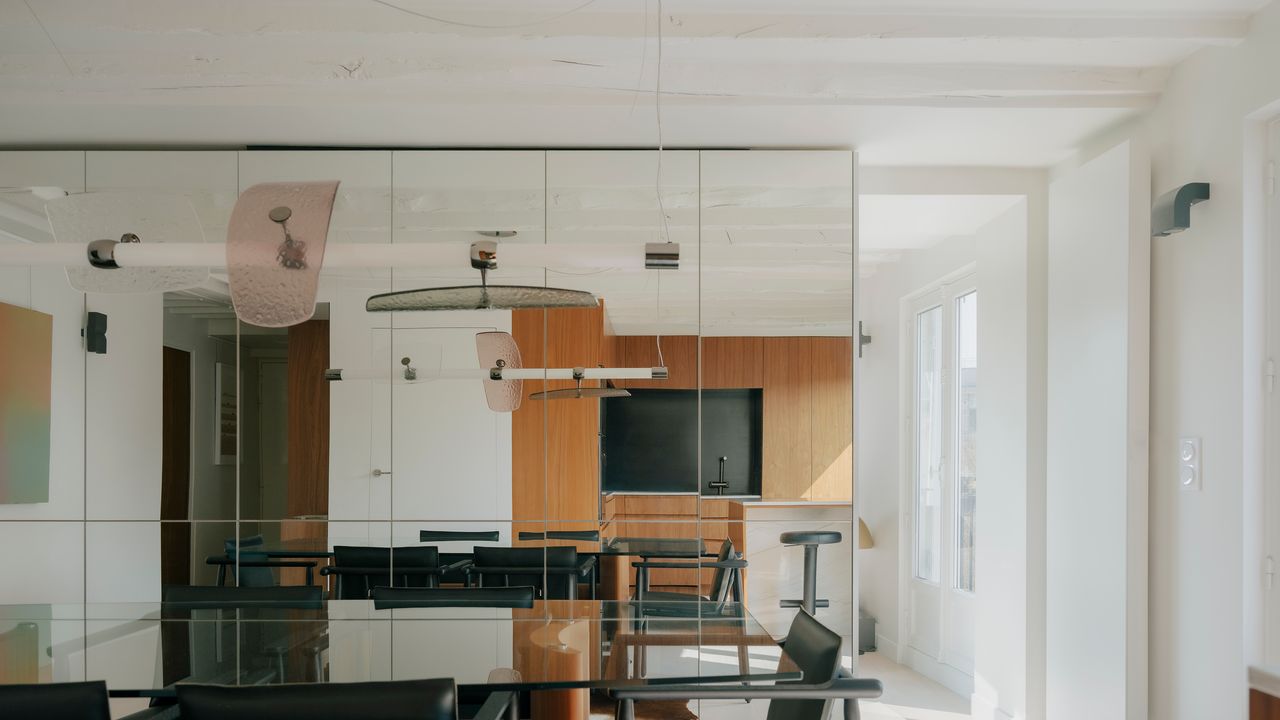 Dans le Marais, un appartement qui défie les frontières de l'architecture
