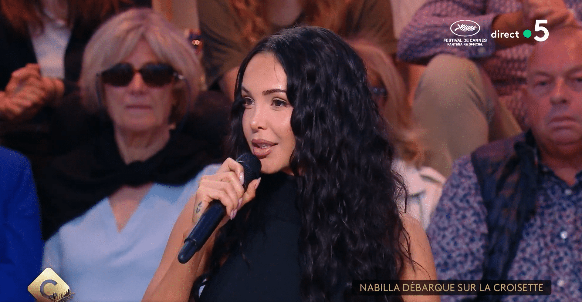 "Non mais allo..." : Nabilla, enceinte, surprise par une remarque de Robert de Niro