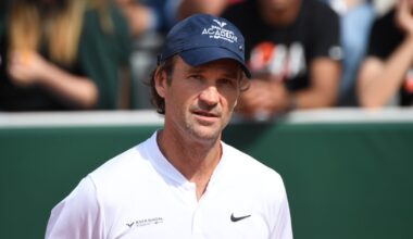 ATP > Carlos Moya met en garde Alcaraz : "Vouloir être le meilleur de l'histoire de cette manière. Peut-on le devenir ? Je pense qu'il est difficile d'avoir une vie normale. Être esclave du tennis est déjà très compliqué…."