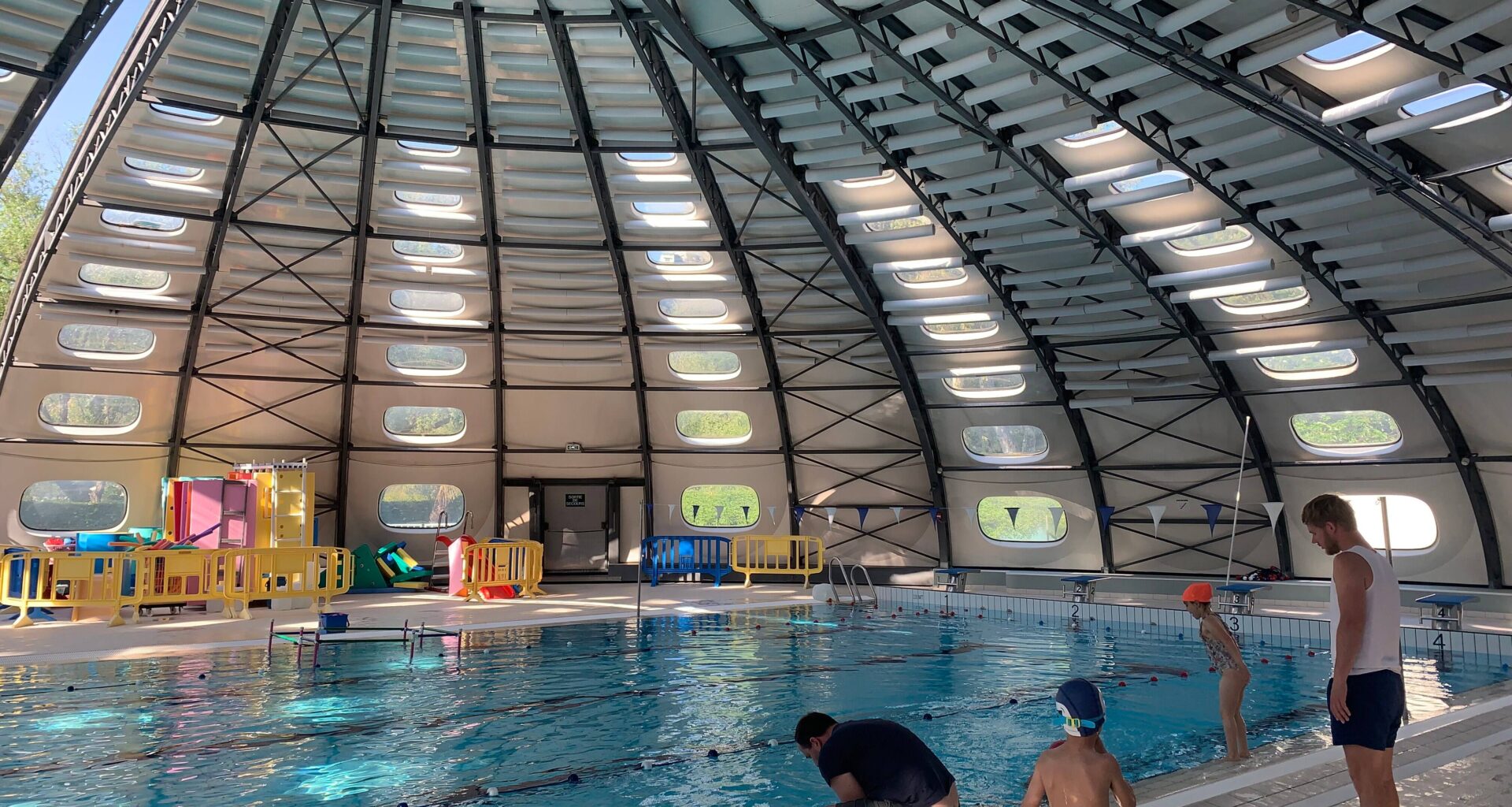Système de ventilation, reconstruction de la coupole: la piscine des Canebiers a fait peau neuve à Cagnes-sur-Mer