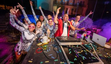 Qui est Gilles Roche, l’animateur du Carnaval de Nice qui exporte son "savoir-fête" jusqu’au Japon?