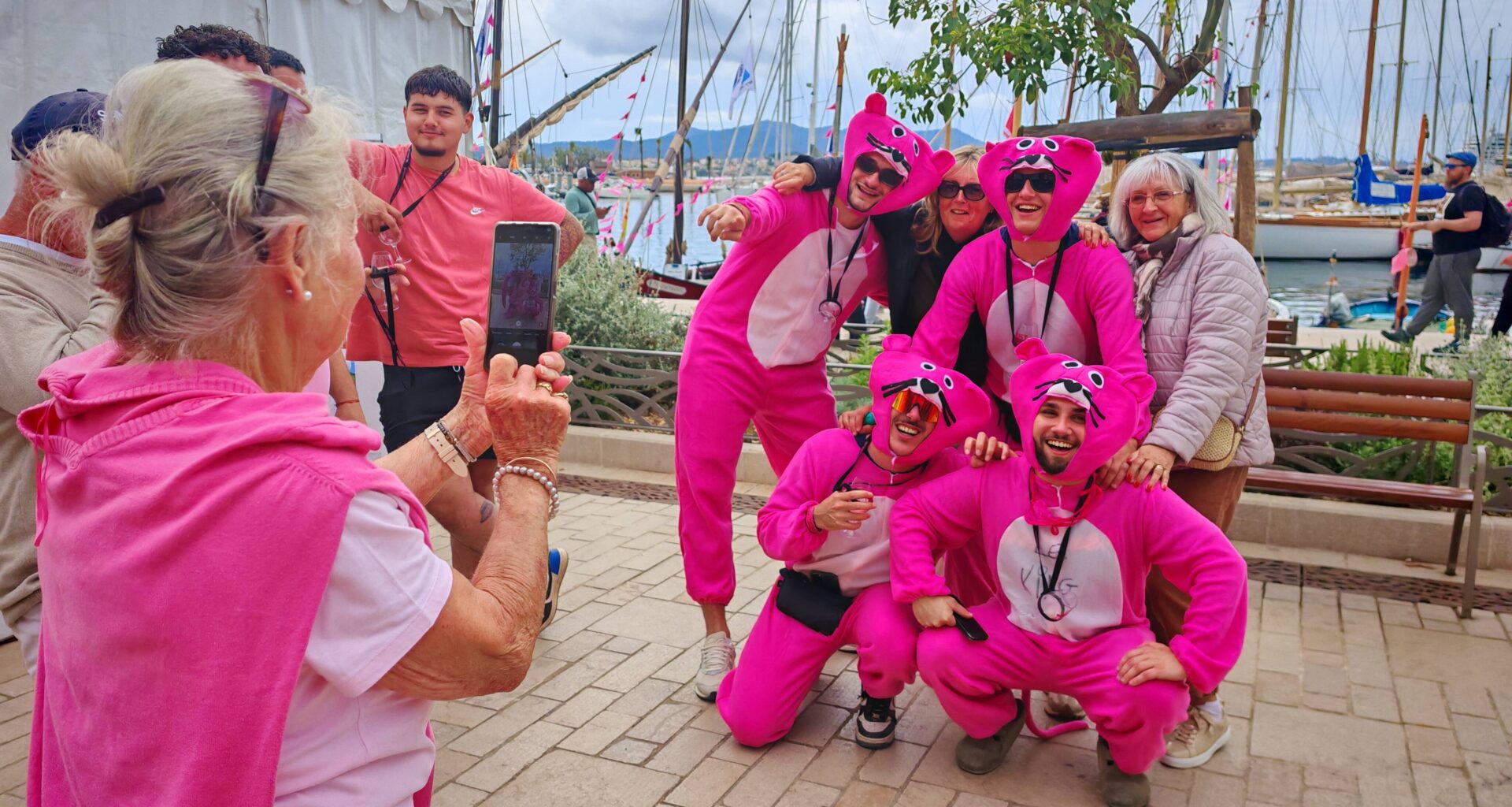 "On ne s'attendait pas à voir autant de monde": le festival Just'Rosé à Sanary fait le plein de visiteurs pour son premier jour