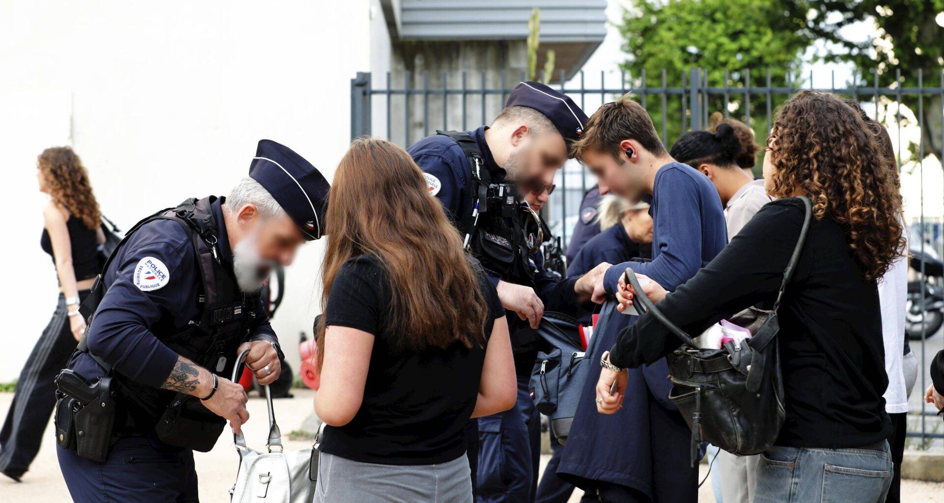 200 lycéens de Toulon contrôlés lors d’une opération de police ce lundi