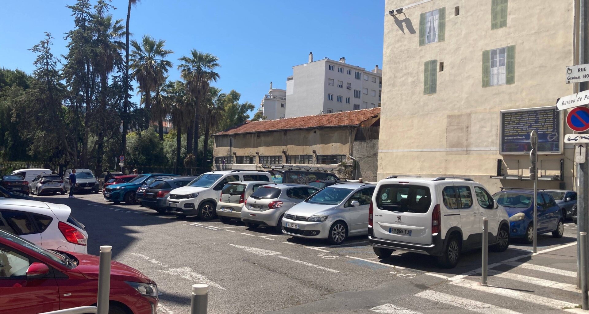 Christian Estrosi revient sur cinq projets attendus entre Saint-Maurice et Libération lors d'une réunion de quartier