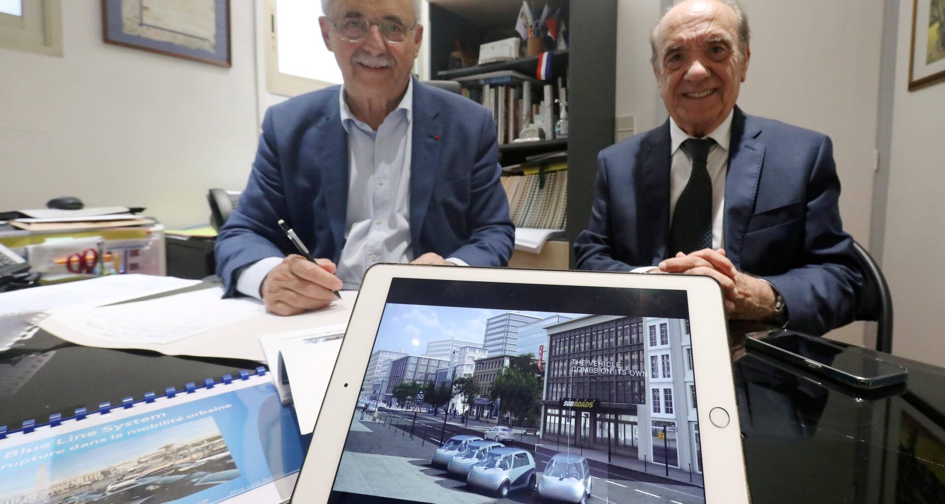 "Des milliards d'euros et centaines de milliers d'emplois": un Niçois imagine une voiture automatisée, Cagnes-sur-Mer propose de la tester