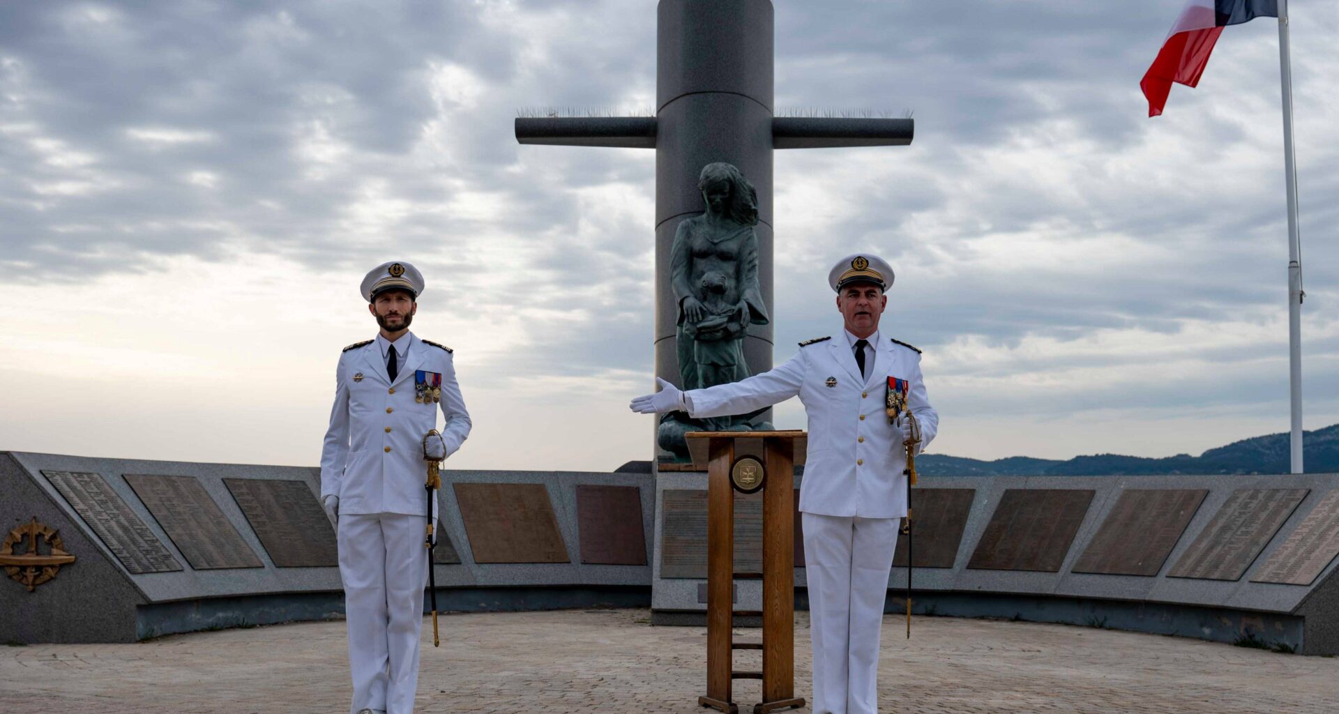 A Toulon, le capitaine de frégate Owen devient le tout premier commandant du sous-marin nucléaire d’attaque De Grasse