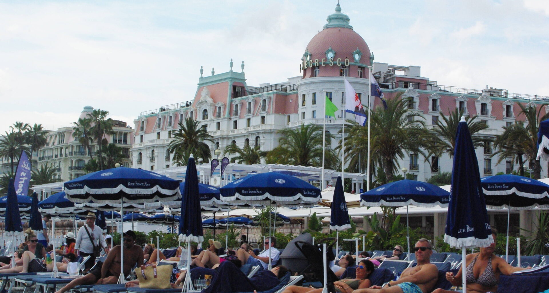 Effet Grand Prix de Formule 1 à Monaco: à Nice, les hôtels et les plages de la Baie des Anges font le plein