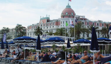 Effet Grand Prix de Formule 1 à Monaco: à Nice, les hôtels et les plages de la Baie des Anges font le plein