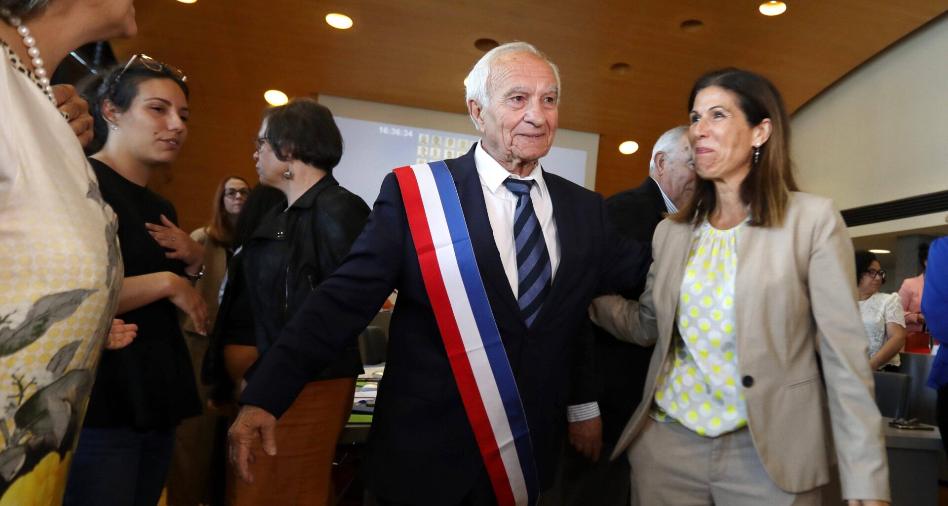 Photographe de presse, navigateur passionné, pas candidat aux municipales de 2026... Qui est Jo Minniti, le nouveau maire de La Seyne?