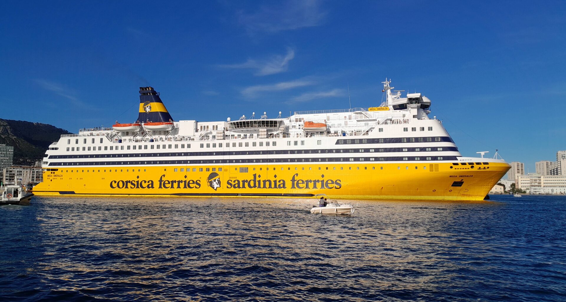 "C'est une très bonne idée cette mini-croisière": la Corsica Ferries ouvre une nouvelle ligne depuis Toulon, une dizaine d'escapades prévues cette année