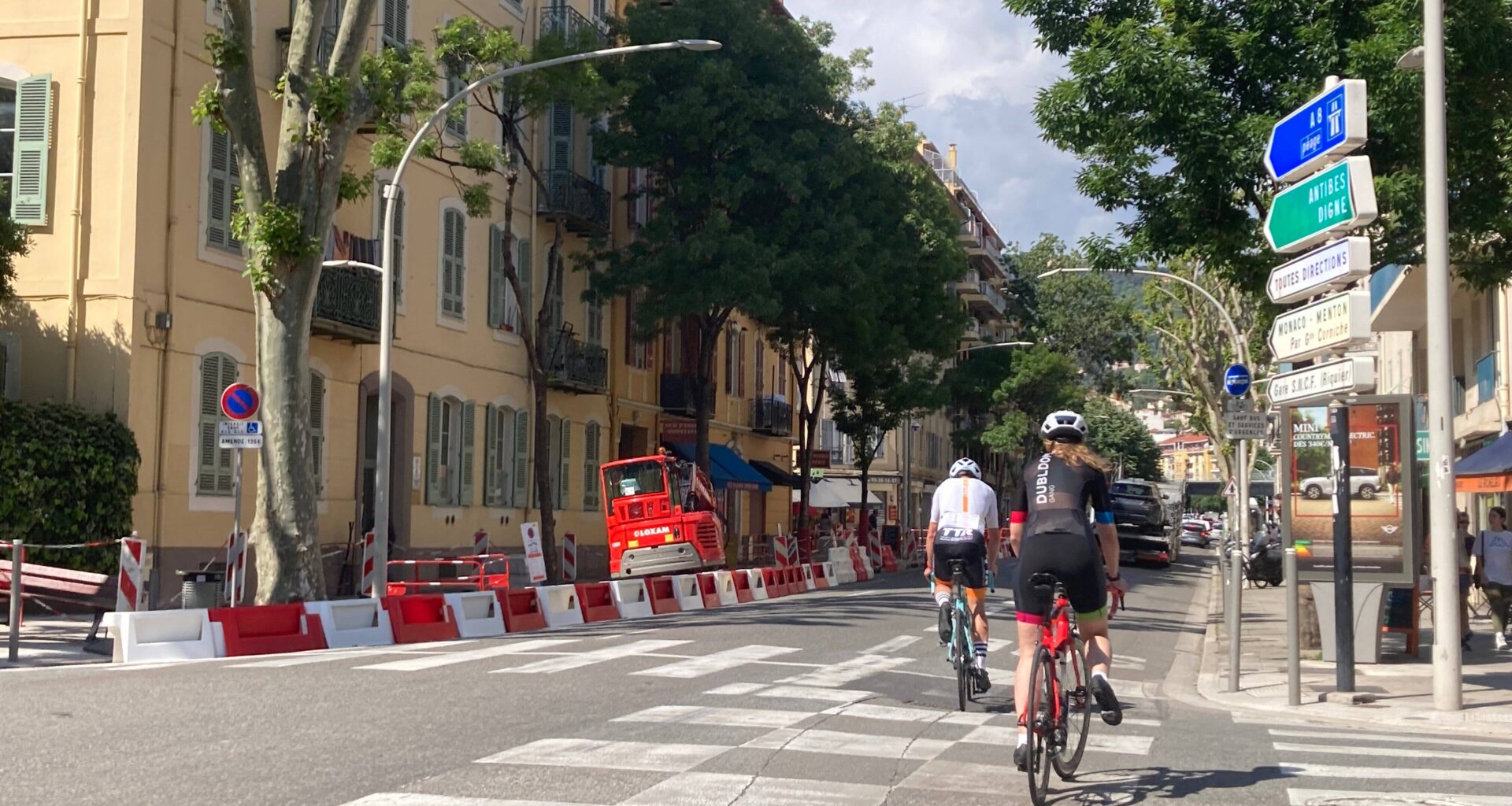"La loi oblige à créer une voie autonome, sauf lorsque l’emprise n’est pas suffisante" : une association de cyclistes réclame une piste cyclable autonome sur le boulevard de Riquier à Nice