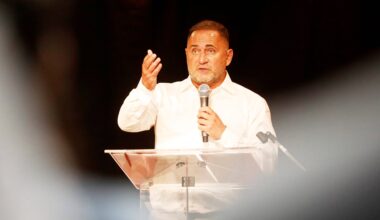 Le sénateur LR Michel Bonnus appelle à une primaire à Toulon pour les municipales de 2026