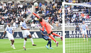 Grenoble l 13 Mamadou DIOP (gf38) - 21 Wandja Allan TCHAPTCHET (gf38) during the Ligue 2 BKT match between Paris and Grenoble at Stade Charlety on October 26, 2024 in Paris, France. (Photo by Christophe Saidi/FEP/Icon Sport) - Photo by Icon Sport