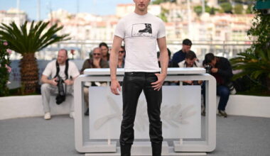 Alexander Skarsgard n’enfile pas que des smokings – Libération