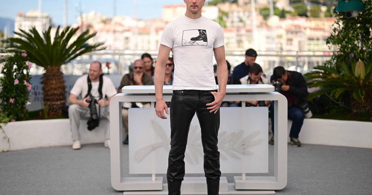 Alexander Skarsgard n’enfile pas que des smokings – Libération