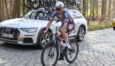 4 coureurs, dont 2 français ont déjà 2 cartons jaunes !