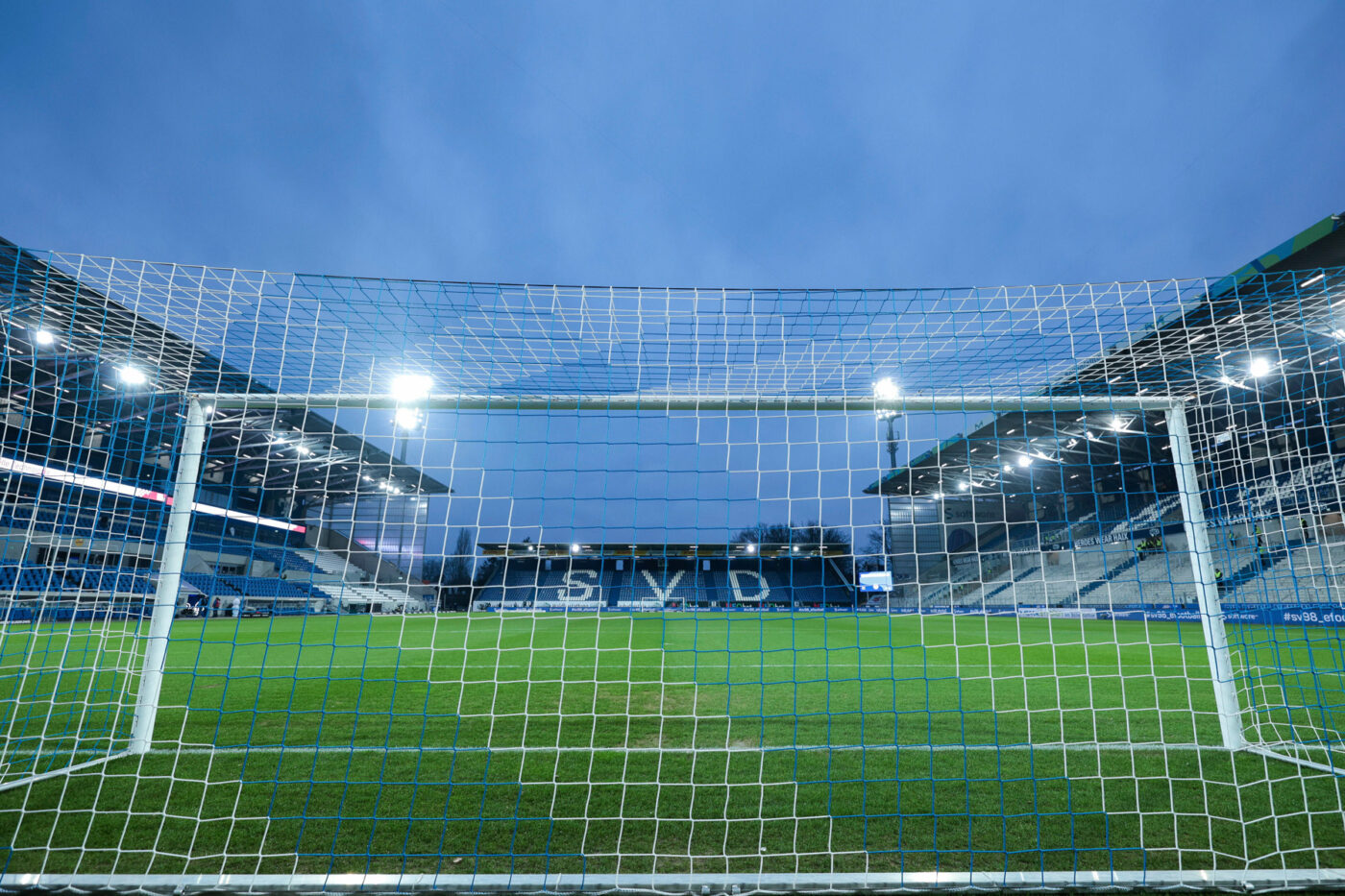 Se marier dans un stade ? C’est possible en Allemagne - Allemagne - SV Darmstadt