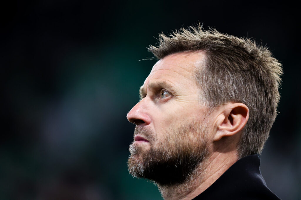 « Il ne faut pas croire qu'en Ligue 2, vous allez gagner des matchs facilement et monter » : Régis Brouard prévient l'ASSE et Eirik Horneland