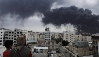 des frappes israéliennes ont «complètement détruit» l’aéroport de Sanaa et fait trois morts – Libération