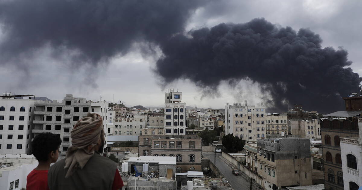des frappes israéliennes ont «complètement détruit» l’aéroport de Sanaa et fait trois morts – Libération