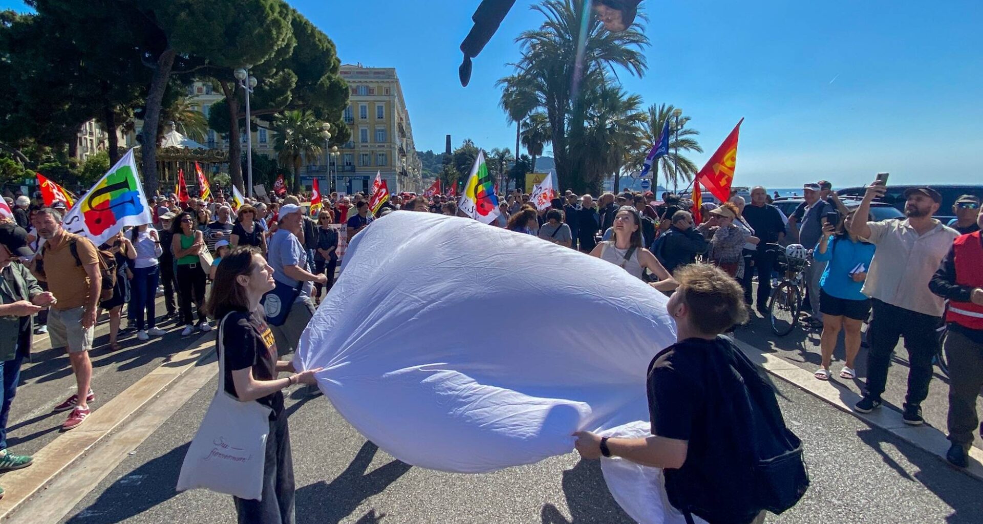 1er-Mai: environ 800 personnes défilent pour les droits des travailleurs à Nice